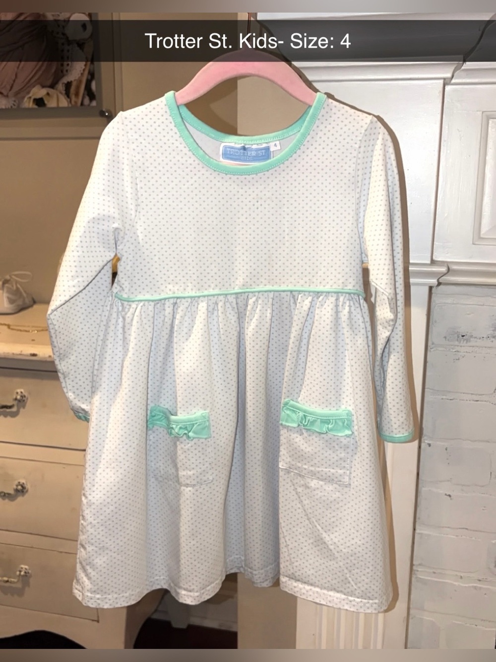 Trotter St. Kids Long-Sleeve White Nightgown with Mint Trim - Size 4